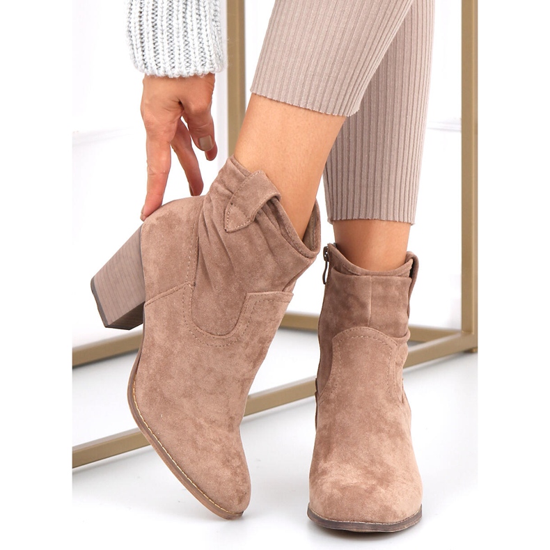 Stiefel mit hohen Absätzen von Bedd Khaki beige 2