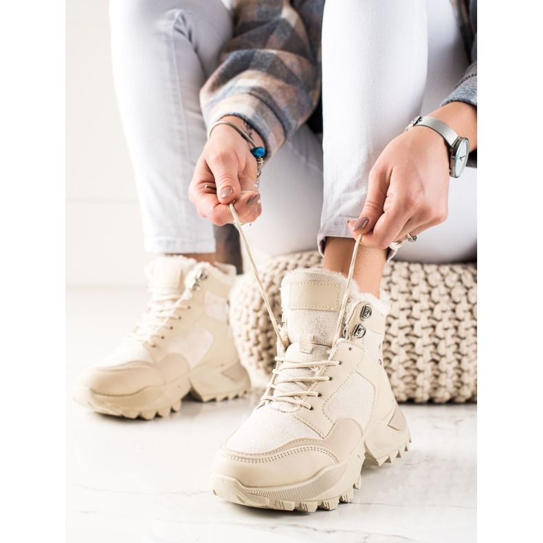 TRENDI Warme Schnürstiefel beige 1