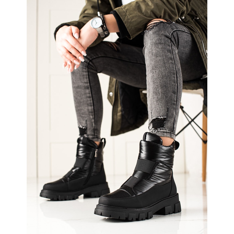 Weide Schwarze Schneestiefel auf dem Slider 1