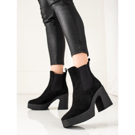 Seastar Slip-On-Stiefel an einem Pfosten schwarz 2