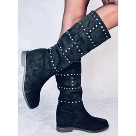 Stiefel auf einem versteckten Ferto Black Keil schwarz 2