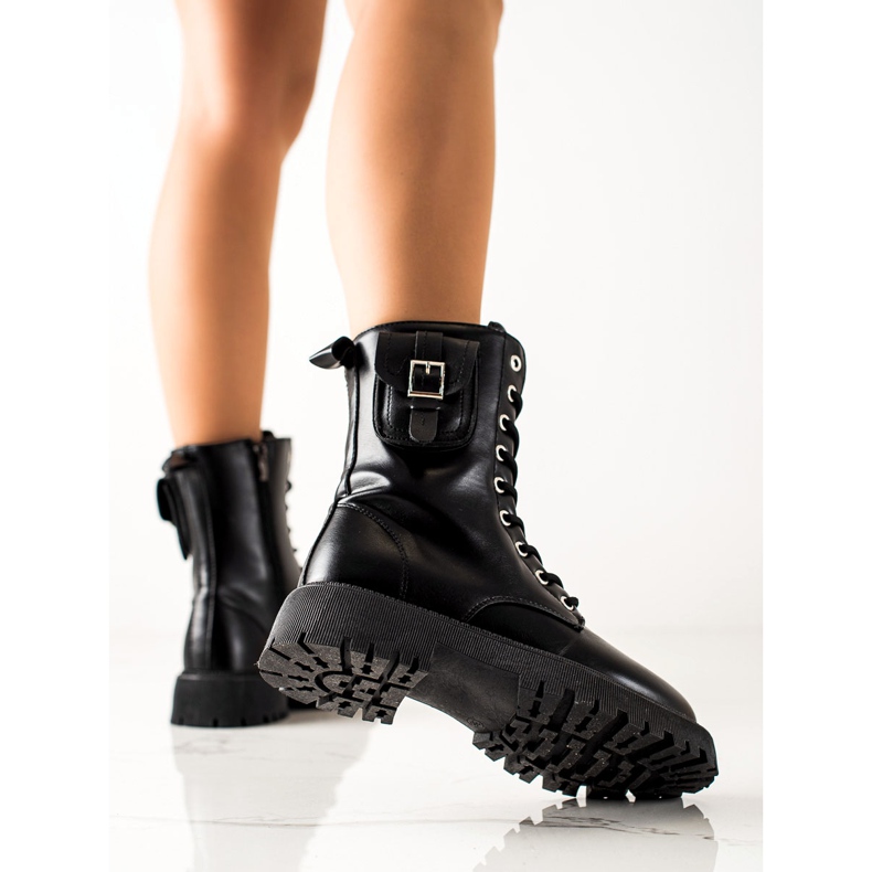 Groto Gogo Stilvolle Trapper mit Tasche schwarz 1