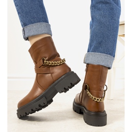 Braune isolierte Stiefel mit Porta-Kette 2