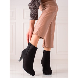 Gogo Warme Stiefel auf einem hohen Absatz schwarz 2