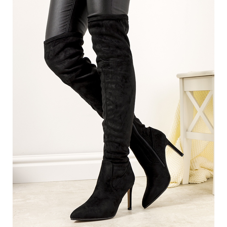 Schwarze Aloe isolierte Stiletto-Stiefel für Damen 1