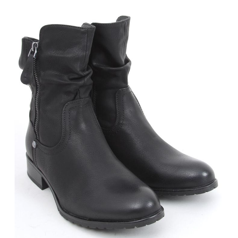 Harper Schwarze Stiefel mit flachem Absatz 1