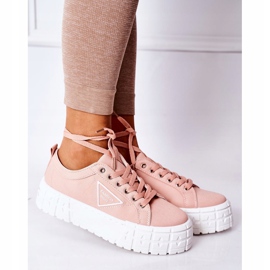 Rosa Sneaker von Frauen auf der Plattform 4