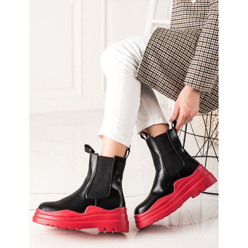 TRENDI Chelsea Boots auf der Fashion-Plattform schwarz rot 2