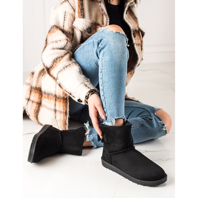 TRENDI Mukluki aus schwarzem Wildleder 1