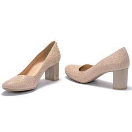 Marco Shoes Glatte und bequeme Marco Schuhe in Beige 1