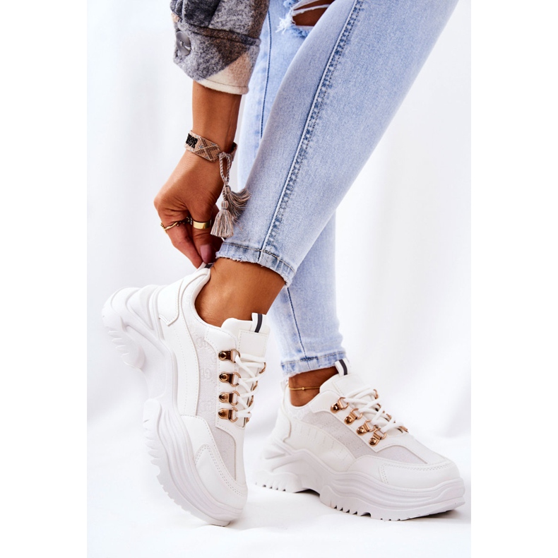 PM1 Sportschuhe auf der weißen Flynn-Plattform 2