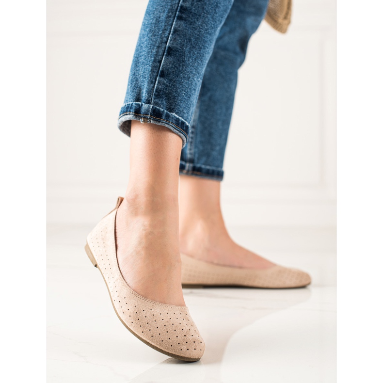 TRENDI Bequeme durchbrochene Ballerinas beige 1