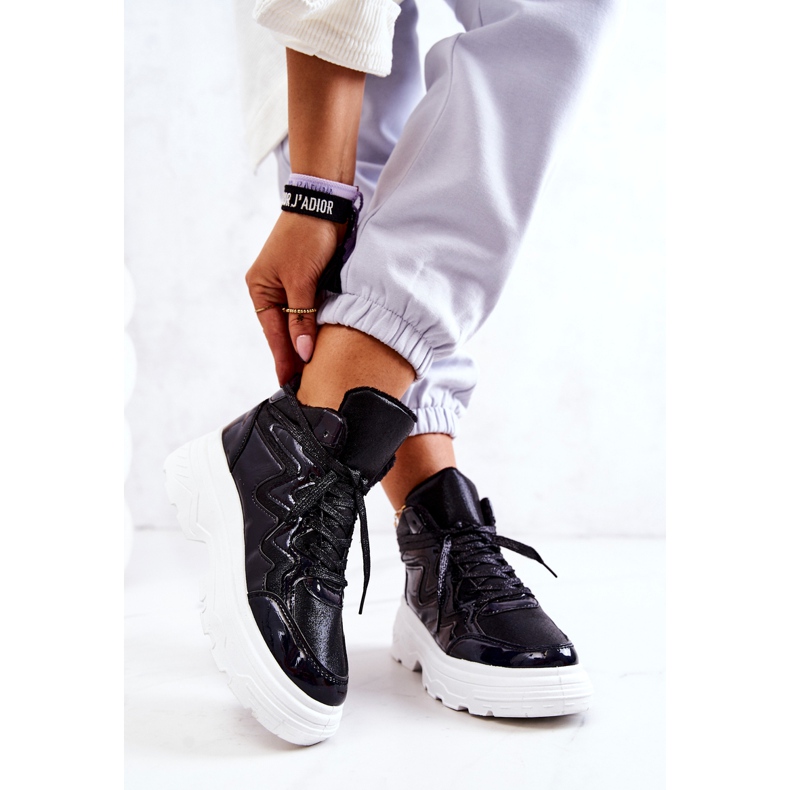 PS1 Schwarze isolierte Sportschuhe von Joenne 2