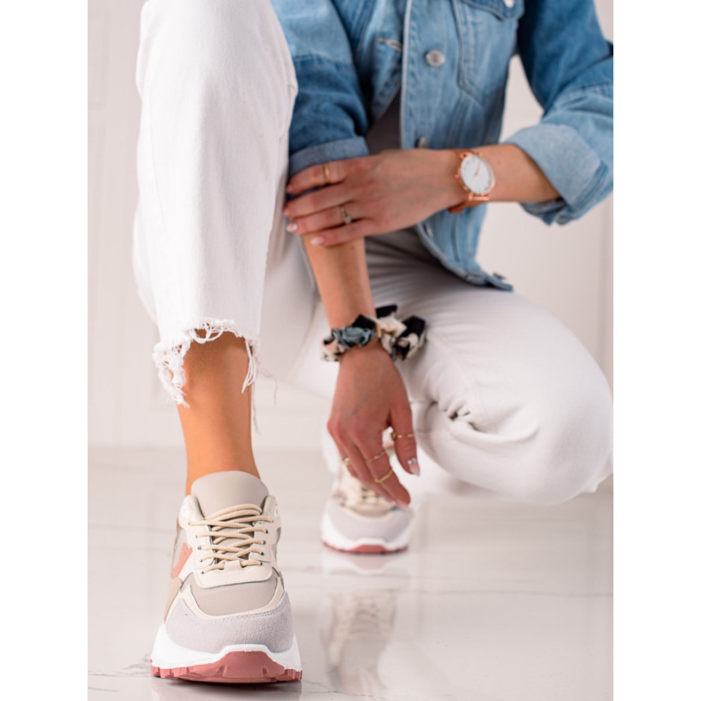 Sweet Shoes Modische Turnschuhe beige schwarz 2