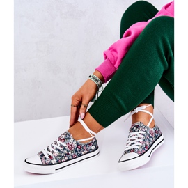 FS2 Niedrige Turnschuhe mit grünen Desiree-Blumen 1