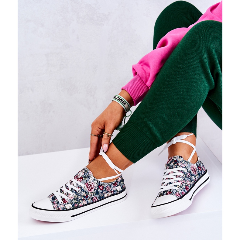 FS2 Niedrige Turnschuhe mit grünen Desiree-Blumen 1