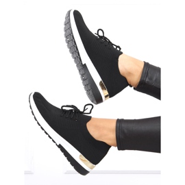 Welo Sportschuhe mit schwarzen Socken 1