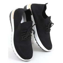 Welo Sportschuhe mit schwarzen Socken 2