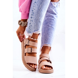 FM1 Reese Beige Sandalen mit Schnalle 1