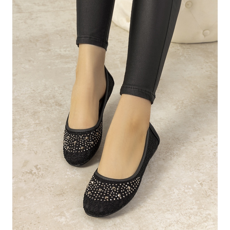 Rosa Spitzenballerinas mit East Side Zirkonia schwarz 1