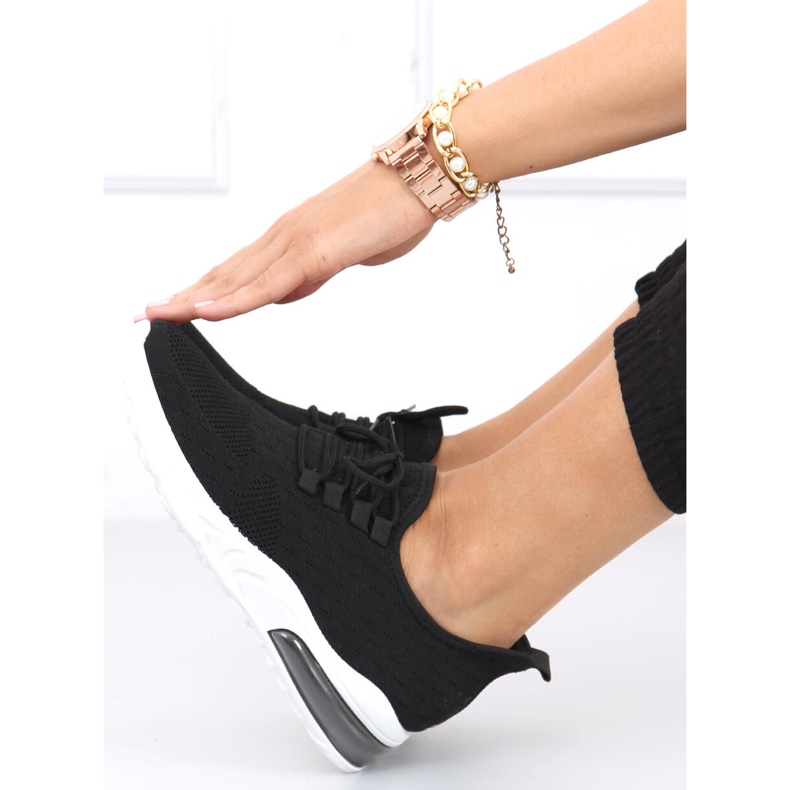 Kessi Schwarze Socken Sportschuhe 1