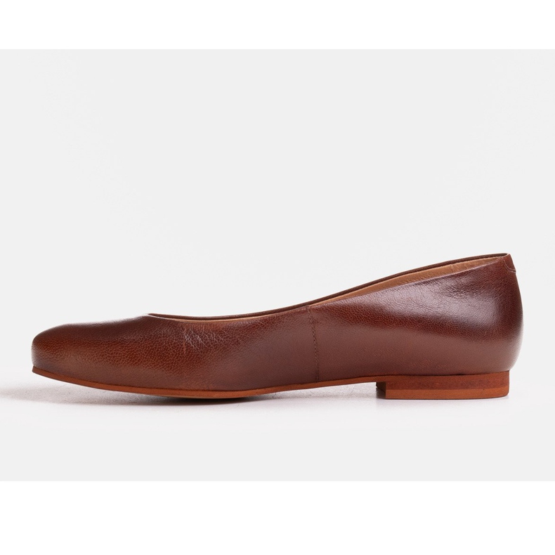 Marco Shoes Ballerinas aus braunem, genarbtem Leder 1