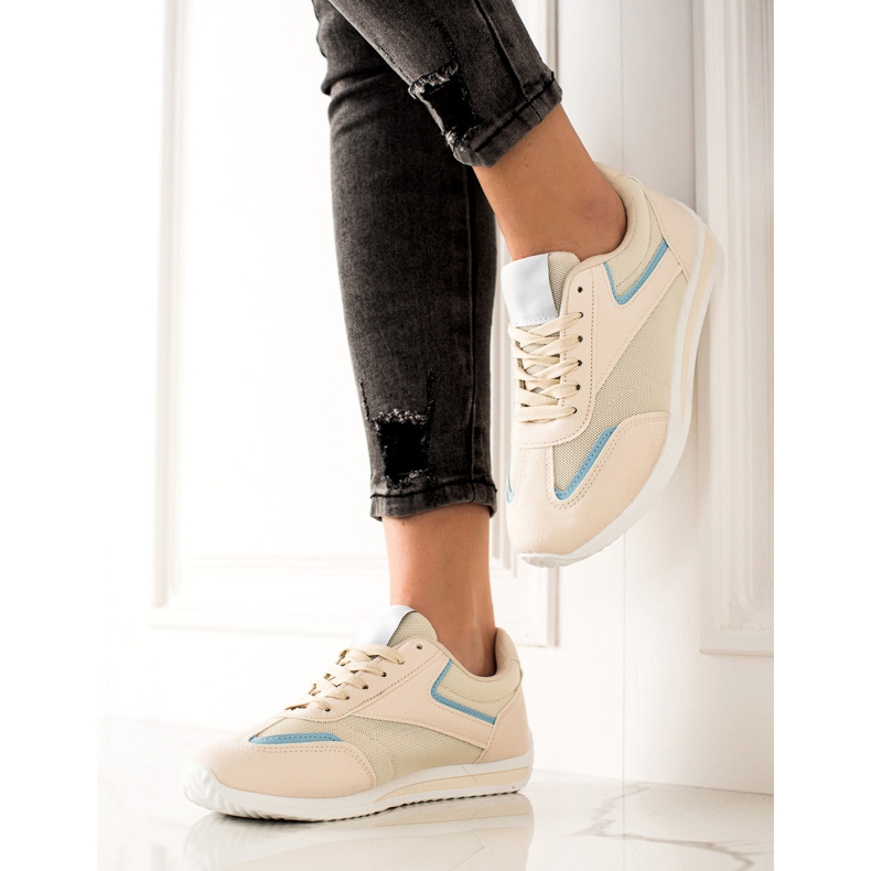 TRENDI Leichte Sportschuhe beige 1