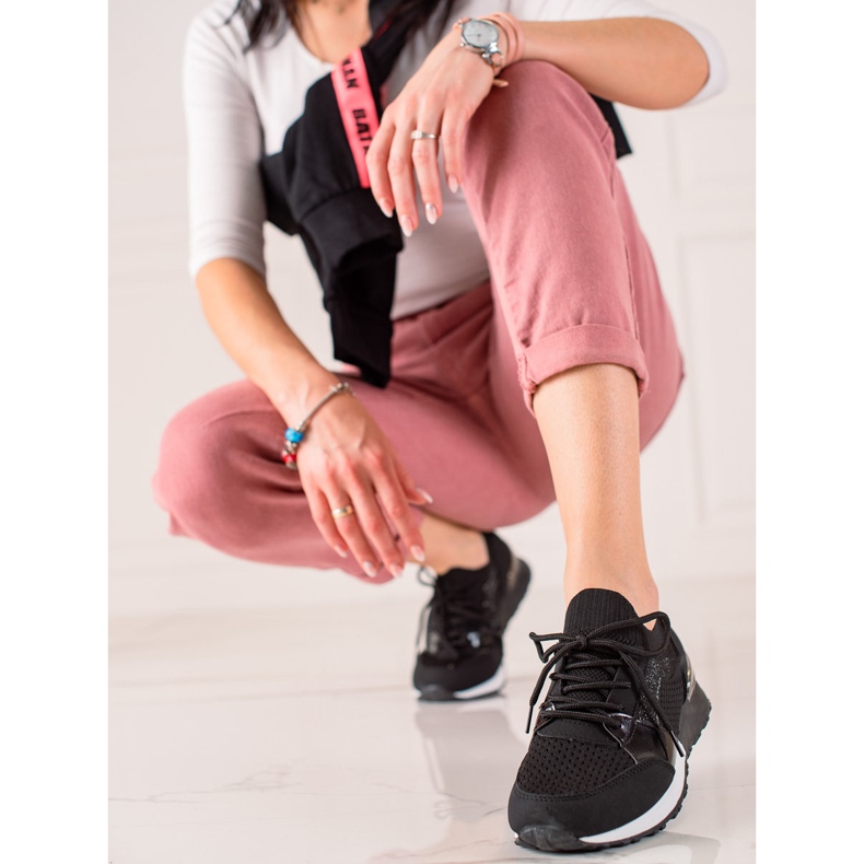 TRENDI Stilvolle Sportschuhe schwarz 1