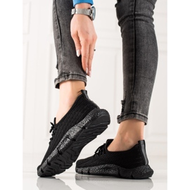 TRENDI Schwarze Sportschuhe 1