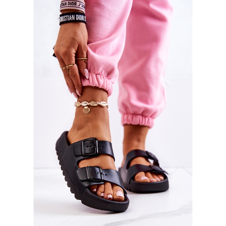 PS1 Gummipantoffeln auf der schwarzen Westie-Plattform 2