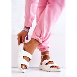 PS1 Gummipantoffeln auf der weißen Westie-Plattform 2