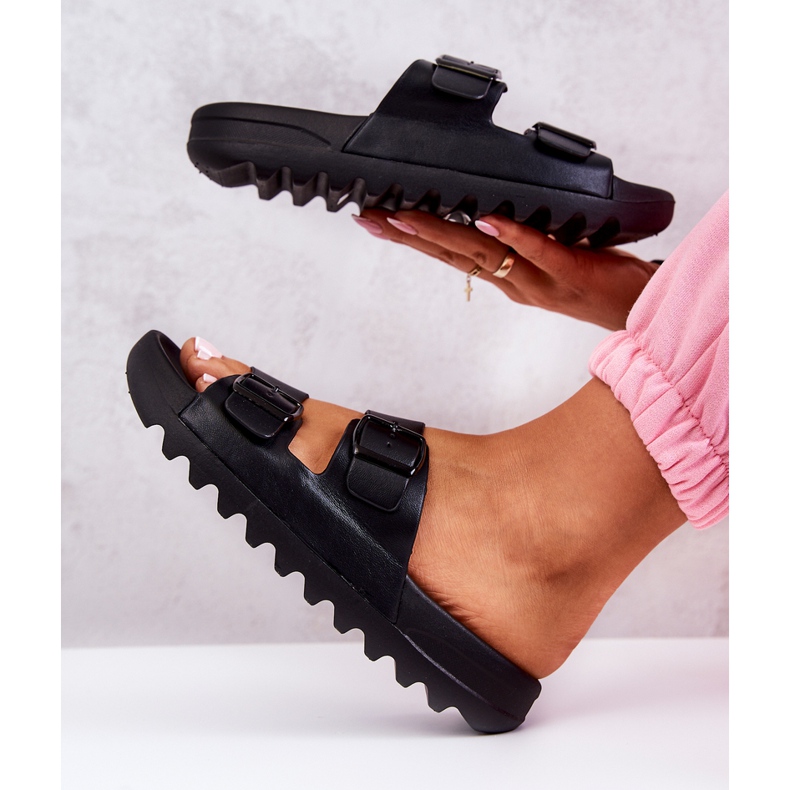 PS1 Gummipantoffeln auf der schwarzen Westie-Plattform 1