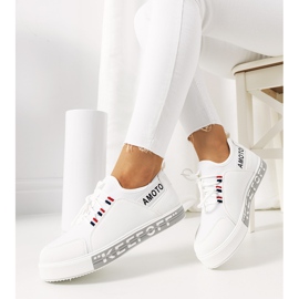 Weiße Damenturnschuhe von Burges 1