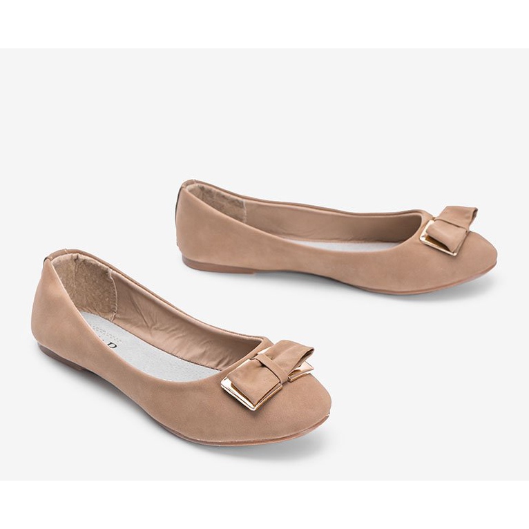 Schwarz lackierte Sixth Avenue Ballerinas beige 1