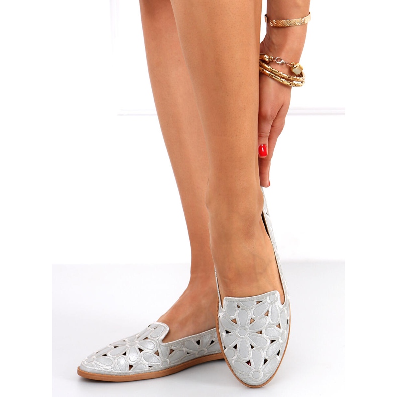 Ragna Silver durchbrochene Ballerinas grau 1