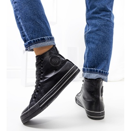 Schwarzer, isolierter, knöchelhoher Sneaker von Lade 2