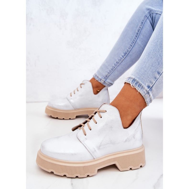 Brogues auf der massiven Sohle Nicole Weiß-Silber 2701 silber- 1