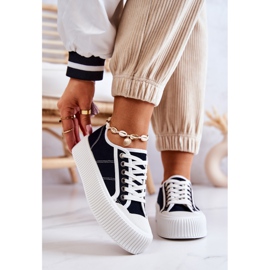 FB2 Niedrige Turnschuhe auf der schwarzen Mischa-Plattform 2