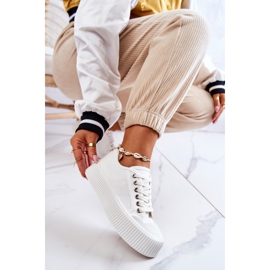 FB2 Niedrige Turnschuhe auf der weißen Mischa-Plattform 1