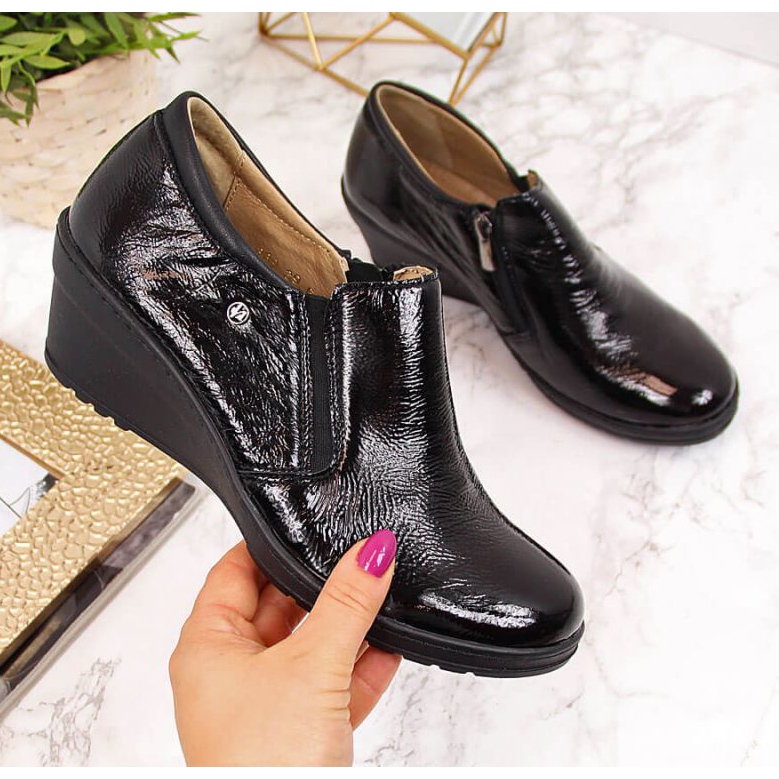 Lackierte Lederschuhe Helios W 389 schwarz 1