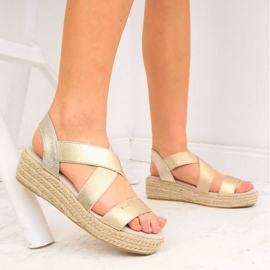 Espadrilles-Sandalen auf dem Plateau Big Star W HH274414 Gold golden 2
