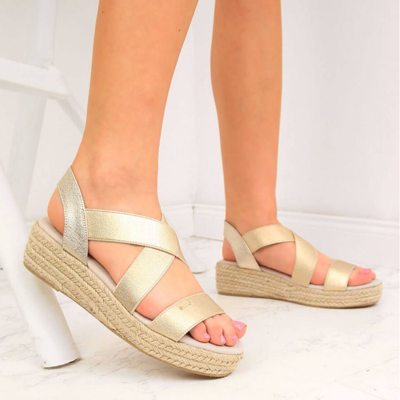 Espadrilles-Sandalen auf dem Plateau Big Star W HH274414 Gold golden 2