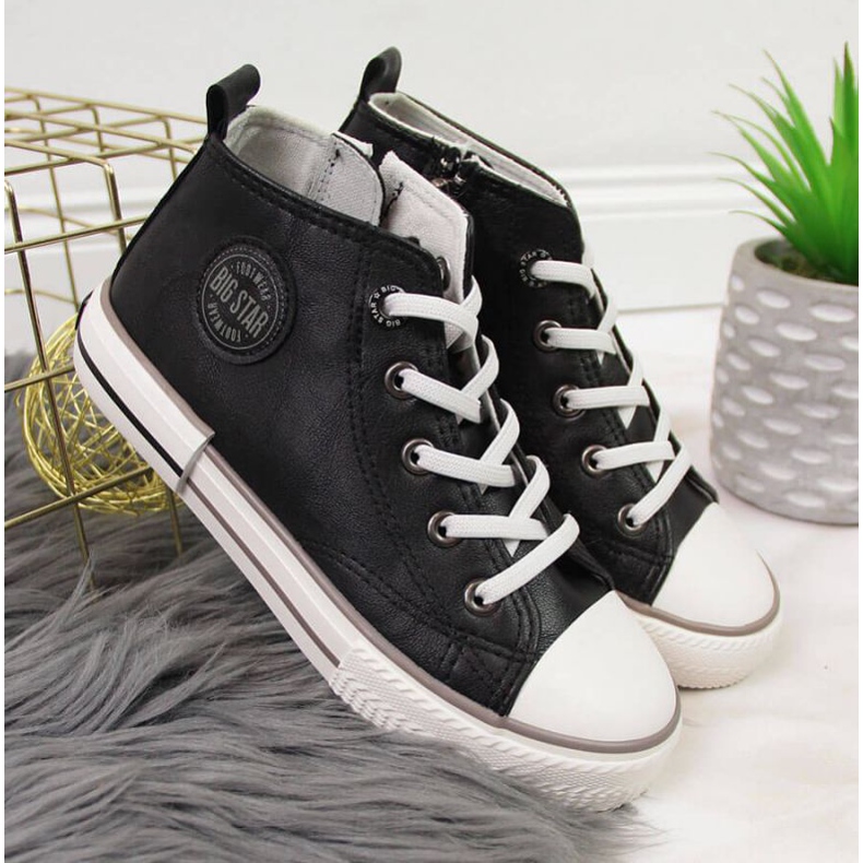 Sneakers aus Öko-Leder Big Star Jr II374003 schwarz 2