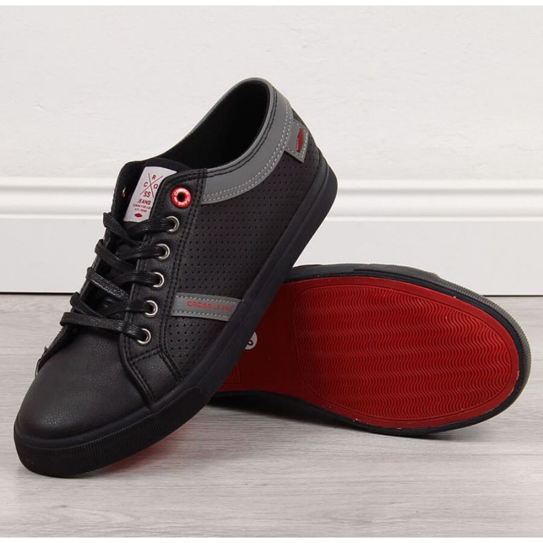 Niedrige Sneakers aus Öko-Leder Cross Jeans M II1R4004C schwarz 1