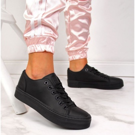 Schwarze Low-Top-Sneaker auf der Big Star W II274098-Plattform 2