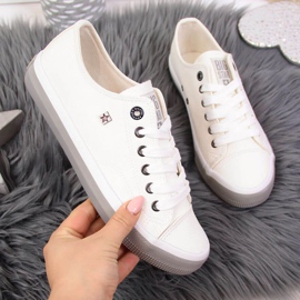 Low-Top-Sneaker mit Öko-Leder Big Star W II274230 weiß 1