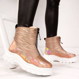 Schneestiefel auf der Vinceza W JAN46C Holoplattform golden 2