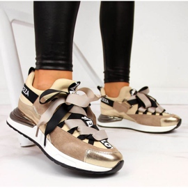 Sneakers mit Aufschrift Vinceza W JAN49A beige 2