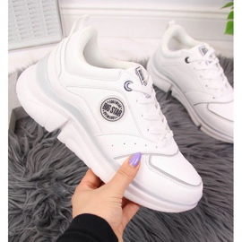 Sportschuhe auf der Plattform Big Star W II274314 weiß 1