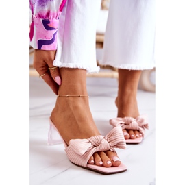 FJ1 Lederpantoffeln mit einer rosa Rosalee-Schleife 2